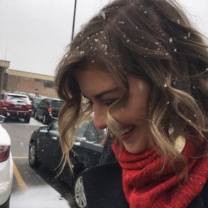 Meet your Posher, Olivia